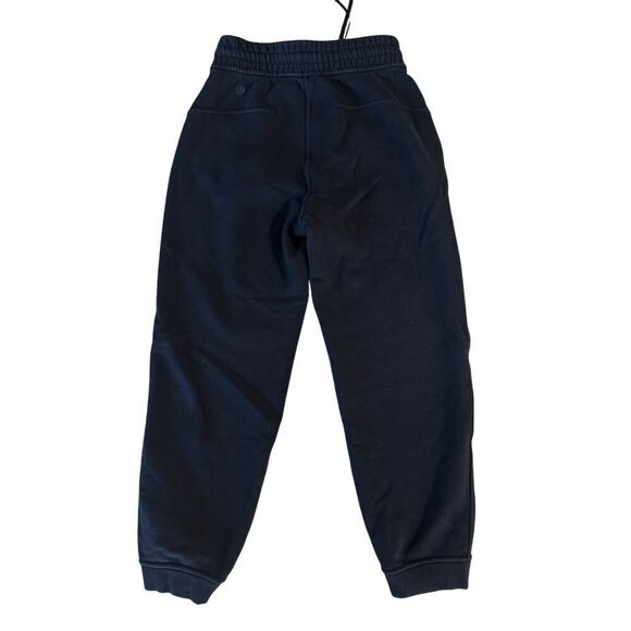 Lululemon Women’s Size 2 Loungeful High-Rise Cropped Fleece Black Jogger Pants - Picture 4 of 13